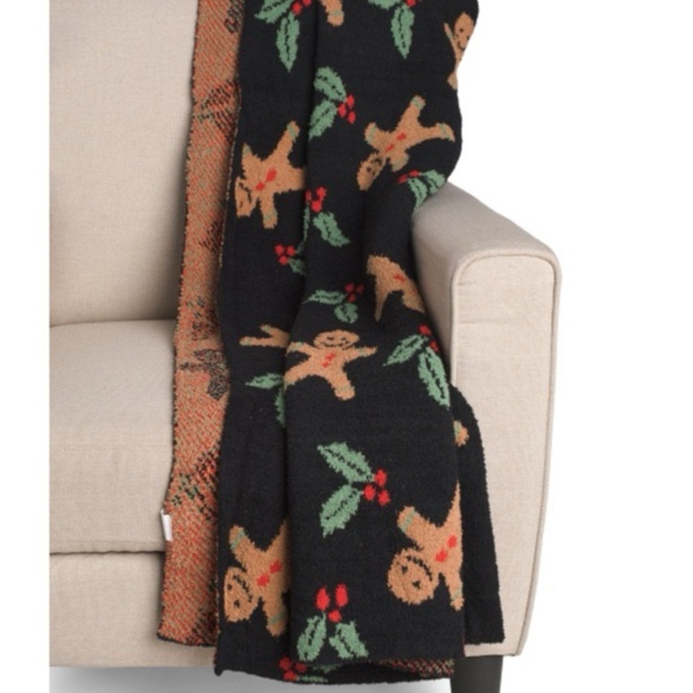 NWT Queen Size Cozy Gingerbread Man Knit Blanket w/ Holiday Design Christmas